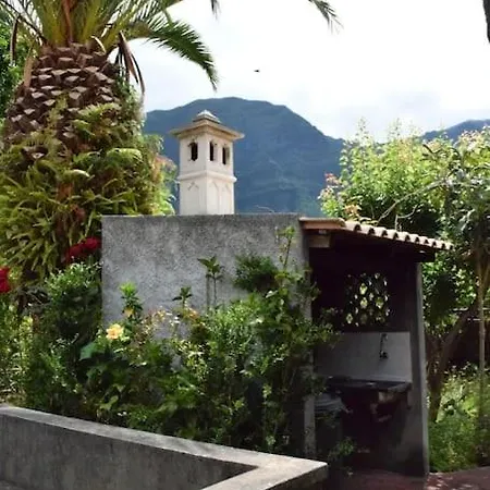 With Mountain View, Sao Vicente, Madeira Willa *