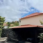 With Mountain View, Sao Vicente, Madeira וילה *