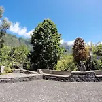 וילה With Mountain View, Sao Vicente, Madeira *