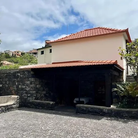 With Mountain View, Sao Vicente, Madeira 빌라 São Vicente