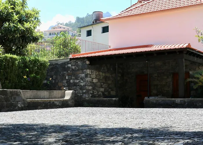 With Mountain View, Sao Vicente, Madeira Willa *